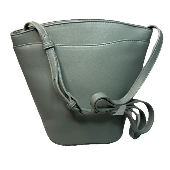 A New Day Spring Green Faux Leather 10” Multi Pocket Strapped Bucket Purse NWOT - Picture 10 of 15